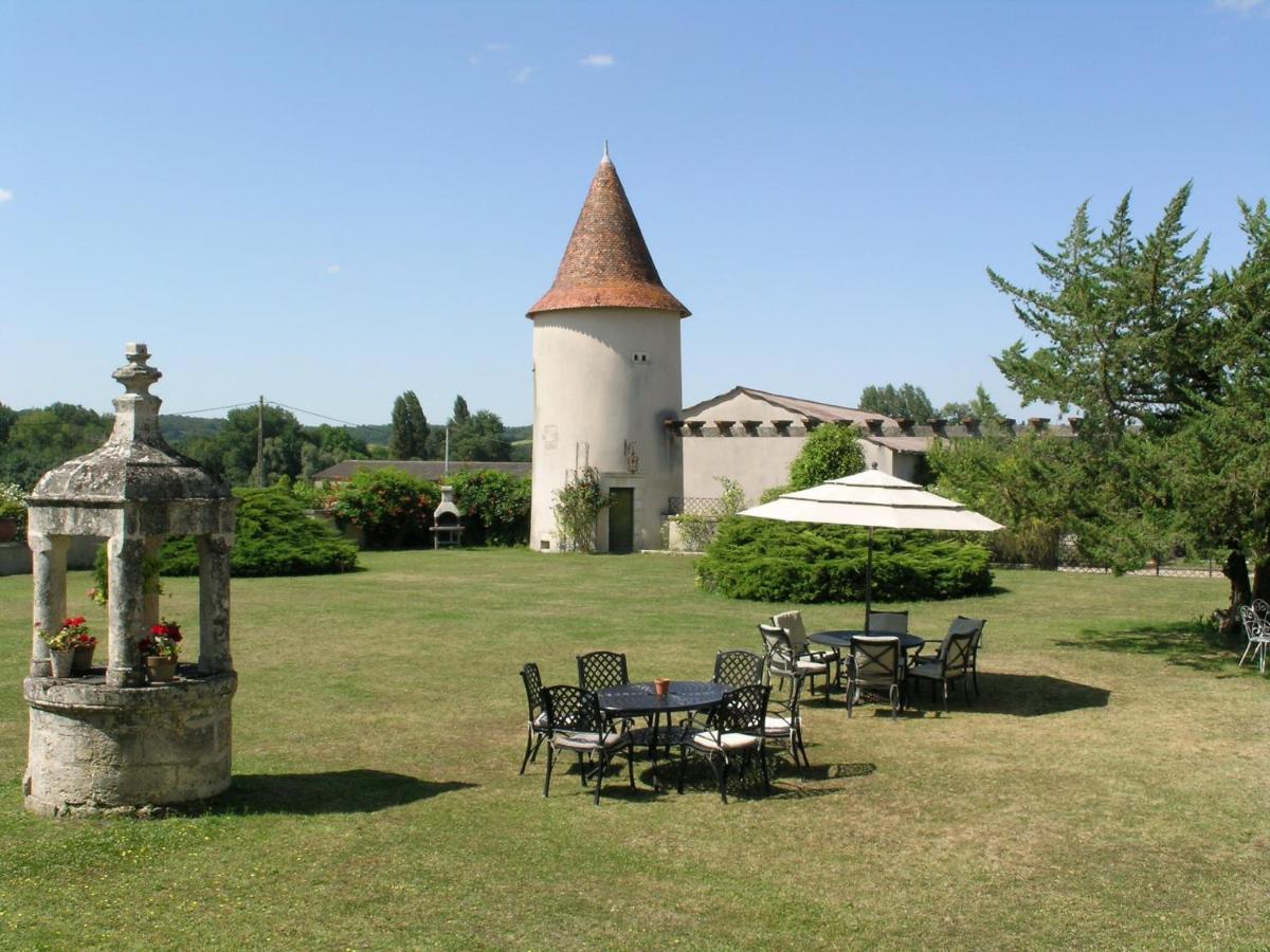 Chateau Du Bourbet Cherval Bagian luar foto